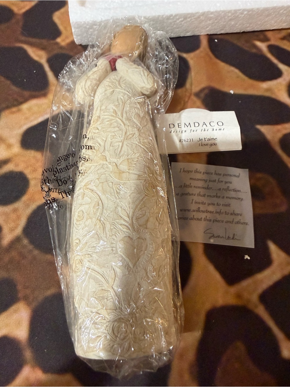 DEMDACO Willow Tree Je t'aime Decorative Figurine